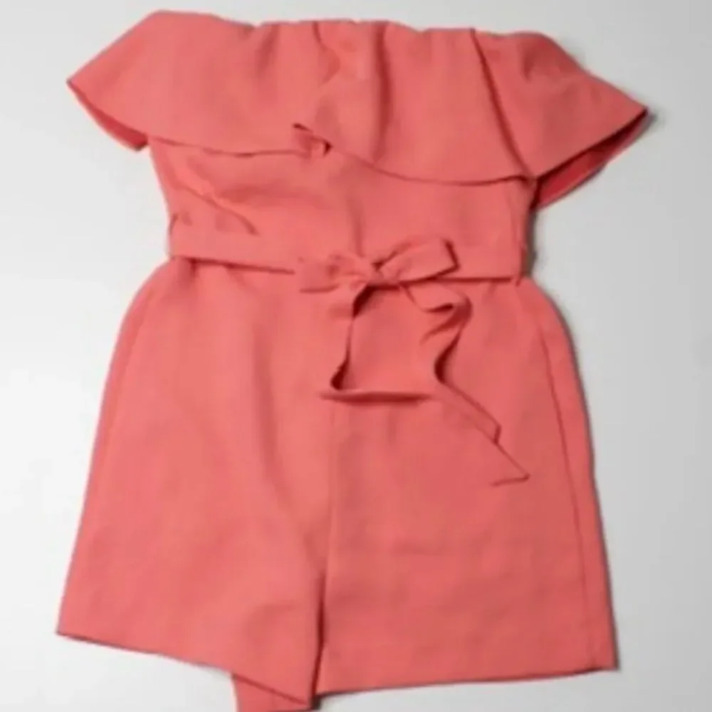 Babaton Coral short jumper